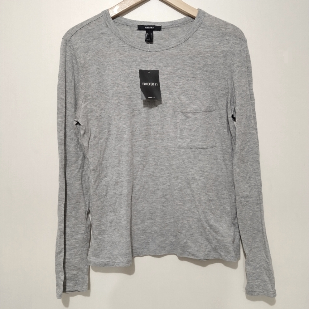 NWT FOREVER 21 Heather Gray Knit Top
